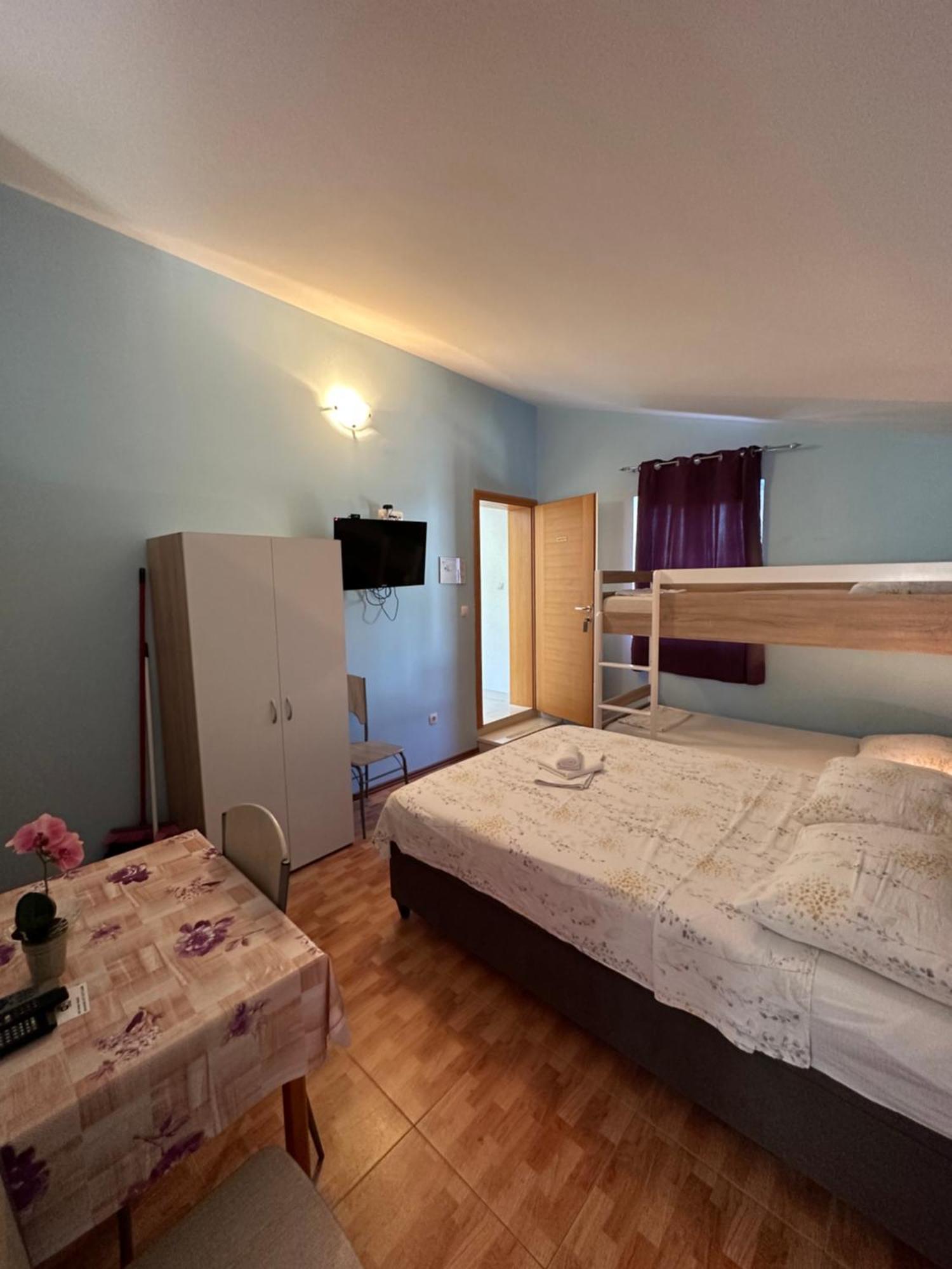 Apartments Palinic クレック エクステリア 写真